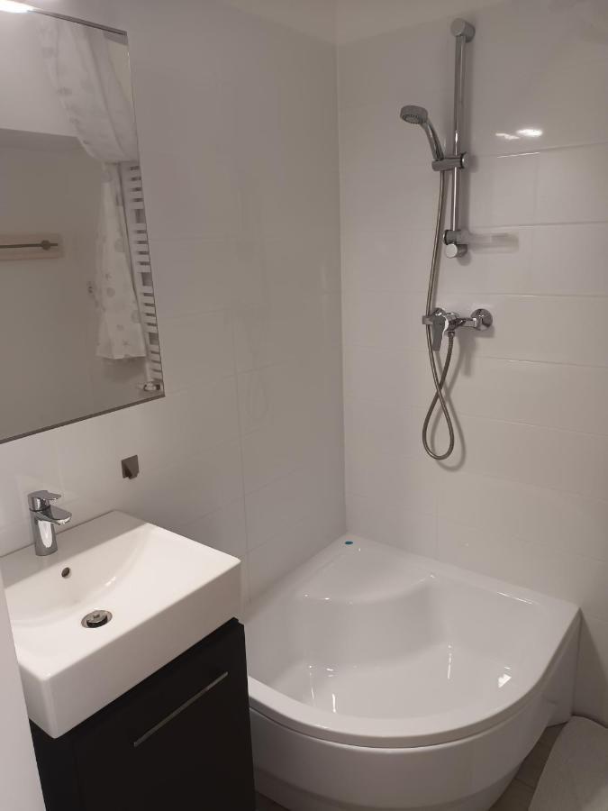 Gdynia, Sea Shell - Czarujacy, Dyskretny Loft Dla Pary Z Parkingiem - Blisko Dzikiej Plazy I Centrum Kültér fotó